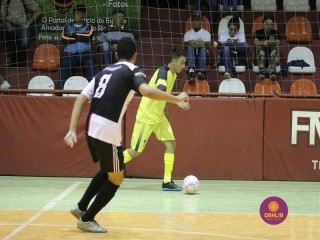 
<a style='margin-left: 5px;' class='btn btn-xs btn-social btn-facebook' href='https://www.facebook.com/sharer/sharer.php?u=https://ko-boladovale.web.getmuller.com.br/imgs/800-800-90/conteudo/fotos/1322/img9544.jpg' rel='popup' data-width='500' data-height='400'><i class='fa fa-facebook'></i>Compartilhar <span class='hidden-xs'>no Facebook</span>
</a> 
<a class='btn btn-default btn-xs' target='_blank' href='imgs/800-800-90/conteudo/fotos/1322/img9544.jpg'>
<span class='glyphicon glyphicon-cloud-download'></span> Salvar
</a> 
<span></span>