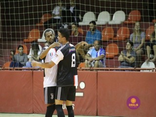 
<a style='margin-left: 5px;' class='btn btn-xs btn-social btn-facebook' href='https://www.facebook.com/sharer/sharer.php?u=https://ko-boladovale.web.getmuller.com.br/imgs/800-800-90/conteudo/fotos/1322/img9549.jpg' rel='popup' data-width='500' data-height='400'><i class='fa fa-facebook'></i>Compartilhar <span class='hidden-xs'>no Facebook</span>
</a> 
<a class='btn btn-default btn-xs' target='_blank' href='imgs/800-800-90/conteudo/fotos/1322/img9549.jpg'>
<span class='glyphicon glyphicon-cloud-download'></span> Salvar
</a> 
<span></span>