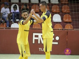 
<a style='margin-left: 5px;' class='btn btn-xs btn-social btn-facebook' href='https://www.facebook.com/sharer/sharer.php?u=https://ko-boladovale.web.getmuller.com.br/imgs/800-800-90/conteudo/fotos/1322/img9582.jpg' rel='popup' data-width='500' data-height='400'><i class='fa fa-facebook'></i>Compartilhar <span class='hidden-xs'>no Facebook</span>
</a> 
<a class='btn btn-default btn-xs' target='_blank' href='imgs/800-800-90/conteudo/fotos/1322/img9582.jpg'>
<span class='glyphicon glyphicon-cloud-download'></span> Salvar
</a> 
<span></span>