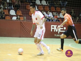 
<a style='margin-left: 5px;' class='btn btn-xs btn-social btn-facebook' href='https://www.facebook.com/sharer/sharer.php?u=https://ko-boladovale.web.getmuller.com.br/imgs/800-800-90/conteudo/fotos/1325/img9858.jpg' rel='popup' data-width='500' data-height='400'><i class='fa fa-facebook'></i>Compartilhar <span class='hidden-xs'>no Facebook</span>
</a> 
<a class='btn btn-default btn-xs' target='_blank' href='imgs/800-800-90/conteudo/fotos/1325/img9858.jpg'>
<span class='glyphicon glyphicon-cloud-download'></span> Salvar
</a> 
<span></span>