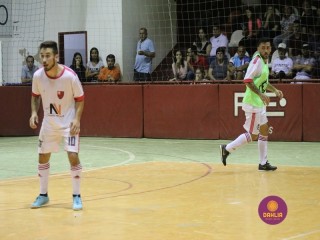 
<a style='margin-left: 5px;' class='btn btn-xs btn-social btn-facebook' href='https://www.facebook.com/sharer/sharer.php?u=https://ko-boladovale.web.getmuller.com.br/imgs/800-800-90/conteudo/fotos/1325/img9889.jpg' rel='popup' data-width='500' data-height='400'><i class='fa fa-facebook'></i>Compartilhar <span class='hidden-xs'>no Facebook</span>
</a> 
<a class='btn btn-default btn-xs' target='_blank' href='imgs/800-800-90/conteudo/fotos/1325/img9889.jpg'>
<span class='glyphicon glyphicon-cloud-download'></span> Salvar
</a> 
<span></span>