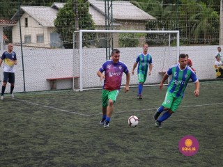 
<a style='margin-left: 5px;' class='btn btn-xs btn-social btn-facebook' href='https://www.facebook.com/sharer/sharer.php?u=https://ko-boladovale.web.getmuller.com.br/imgs/800-800-90/conteudo/fotos/1326/img0001.jpg' rel='popup' data-width='500' data-height='400'><i class='fa fa-facebook'></i>Compartilhar <span class='hidden-xs'>no Facebook</span>
</a> 
<a class='btn btn-default btn-xs' target='_blank' href='imgs/800-800-90/conteudo/fotos/1326/img0001.jpg'>
<span class='glyphicon glyphicon-cloud-download'></span> Salvar
</a> 
<span></span>