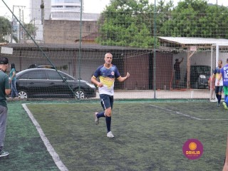 
<a style='margin-left: 5px;' class='btn btn-xs btn-social btn-facebook' href='https://www.facebook.com/sharer/sharer.php?u=https://ko-boladovale.web.getmuller.com.br/imgs/800-800-90/conteudo/fotos/1326/img9918.jpg' rel='popup' data-width='500' data-height='400'><i class='fa fa-facebook'></i>Compartilhar <span class='hidden-xs'>no Facebook</span>
</a> 
<a class='btn btn-default btn-xs' target='_blank' href='imgs/800-800-90/conteudo/fotos/1326/img9918.jpg'>
<span class='glyphicon glyphicon-cloud-download'></span> Salvar
</a> 
<span></span>