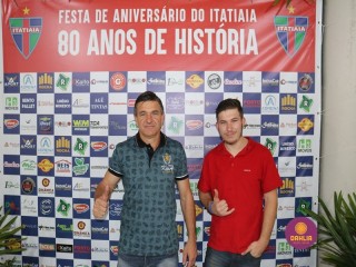 
<a style='margin-left: 5px;' class='btn btn-xs btn-social btn-facebook' href='https://www.facebook.com/sharer/sharer.php?u=https://ko-boladovale.web.getmuller.com.br/imgs/800-800-90/conteudo/fotos/1327/img0529.jpg' rel='popup' data-width='500' data-height='400'><i class='fa fa-facebook'></i>Compartilhar <span class='hidden-xs'>no Facebook</span>
</a> 
<a class='btn btn-default btn-xs' target='_blank' href='imgs/800-800-90/conteudo/fotos/1327/img0529.jpg'>
<span class='glyphicon glyphicon-cloud-download'></span> Salvar
</a> 
<span></span>