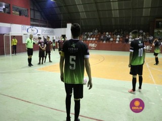 
<a style='margin-left: 5px;' class='btn btn-xs btn-social btn-facebook' href='https://www.facebook.com/sharer/sharer.php?u=https://ko-boladovale.web.getmuller.com.br/imgs/800-800-90/conteudo/fotos/1328/img1162.jpg' rel='popup' data-width='500' data-height='400'><i class='fa fa-facebook'></i>Compartilhar <span class='hidden-xs'>no Facebook</span>
</a> 
<a class='btn btn-default btn-xs' target='_blank' href='imgs/800-800-90/conteudo/fotos/1328/img1162.jpg'>
<span class='glyphicon glyphicon-cloud-download'></span> Salvar
</a> 
<span></span>