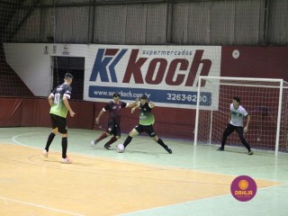 
<a style='margin-left: 5px;' class='btn btn-xs btn-social btn-facebook' href='https://www.facebook.com/sharer/sharer.php?u=https://ko-boladovale.web.getmuller.com.br/imgs/800-800-90/conteudo/fotos/1328/img1177.jpg' rel='popup' data-width='500' data-height='400'><i class='fa fa-facebook'></i>Compartilhar <span class='hidden-xs'>no Facebook</span>
</a> 
<a class='btn btn-default btn-xs' target='_blank' href='imgs/800-800-90/conteudo/fotos/1328/img1177.jpg'>
<span class='glyphicon glyphicon-cloud-download'></span> Salvar
</a> 
<span></span>