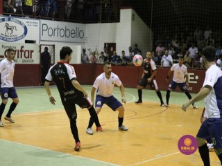 
<a style='margin-left: 5px;' class='btn btn-xs btn-social btn-facebook' href='https://www.facebook.com/sharer/sharer.php?u=https://ko-boladovale.web.getmuller.com.br/imgs/800-800-90/conteudo/fotos/1331/img1697.jpg' rel='popup' data-width='500' data-height='400'><i class='fa fa-facebook'></i>Compartilhar <span class='hidden-xs'>no Facebook</span>
</a> 
<a class='btn btn-default btn-xs' target='_blank' href='imgs/800-800-90/conteudo/fotos/1331/img1697.jpg'>
<span class='glyphicon glyphicon-cloud-download'></span> Salvar
</a> 
<span></span>