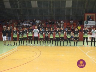 
<a style='margin-left: 5px;' class='btn btn-xs btn-social btn-facebook' href='https://www.facebook.com/sharer/sharer.php?u=https://ko-boladovale.web.getmuller.com.br/imgs/800-800-90/conteudo/fotos/1335/img2667.jpg' rel='popup' data-width='500' data-height='400'><i class='fa fa-facebook'></i>Compartilhar <span class='hidden-xs'>no Facebook</span>
</a> 
<a class='btn btn-default btn-xs' target='_blank' href='imgs/800-800-90/conteudo/fotos/1335/img2667.jpg'>
<span class='glyphicon glyphicon-cloud-download'></span> Salvar
</a> 
<span></span>