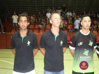 
<a style='margin-left: 5px;' class='btn btn-xs btn-social btn-facebook' href='https://www.facebook.com/sharer/sharer.php?u=https://ko-boladovale.web.getmuller.com.br/imgs/800-800-90/conteudo/fotos/1335/img2674.jpg' rel='popup' data-width='500' data-height='400'><i class='fa fa-facebook'></i>Compartilhar <span class='hidden-xs'>no Facebook</span>
</a> 
<a class='btn btn-default btn-xs' target='_blank' href='imgs/800-800-90/conteudo/fotos/1335/img2674.jpg'>
<span class='glyphicon glyphicon-cloud-download'></span> Salvar
</a> 
<span></span>