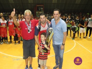 
<a style='margin-left: 5px;' class='btn btn-xs btn-social btn-facebook' href='https://www.facebook.com/sharer/sharer.php?u=https://ko-boladovale.web.getmuller.com.br/imgs/800-800-90/conteudo/fotos/1336/img2879.jpg' rel='popup' data-width='500' data-height='400'><i class='fa fa-facebook'></i>Compartilhar <span class='hidden-xs'>no Facebook</span>
</a> 
<a class='btn btn-default btn-xs' target='_blank' href='imgs/800-800-90/conteudo/fotos/1336/img2879.jpg'>
<span class='glyphicon glyphicon-cloud-download'></span> Salvar
</a> 
<span></span>