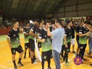 
<a style='margin-left: 5px;' class='btn btn-xs btn-social btn-facebook' href='https://www.facebook.com/sharer/sharer.php?u=https://ko-boladovale.web.getmuller.com.br/imgs/800-800-90/conteudo/fotos/1336/img2889.jpg' rel='popup' data-width='500' data-height='400'><i class='fa fa-facebook'></i>Compartilhar <span class='hidden-xs'>no Facebook</span>
</a> 
<a class='btn btn-default btn-xs' target='_blank' href='imgs/800-800-90/conteudo/fotos/1336/img2889.jpg'>
<span class='glyphicon glyphicon-cloud-download'></span> Salvar
</a> 
<span></span>