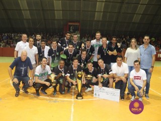 
<a style='margin-left: 5px;' class='btn btn-xs btn-social btn-facebook' href='https://www.facebook.com/sharer/sharer.php?u=https://ko-boladovale.web.getmuller.com.br/imgs/800-800-90/conteudo/fotos/1336/img2899.jpg' rel='popup' data-width='500' data-height='400'><i class='fa fa-facebook'></i>Compartilhar <span class='hidden-xs'>no Facebook</span>
</a> 
<a class='btn btn-default btn-xs' target='_blank' href='imgs/800-800-90/conteudo/fotos/1336/img2899.jpg'>
<span class='glyphicon glyphicon-cloud-download'></span> Salvar
</a> 
<span></span>