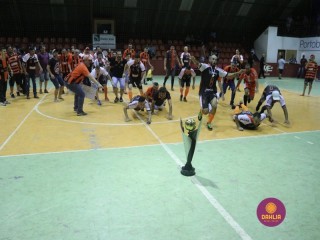 
<a style='margin-left: 5px;' class='btn btn-xs btn-social btn-facebook' href='https://www.facebook.com/sharer/sharer.php?u=https://ko-boladovale.web.getmuller.com.br/imgs/800-800-90/conteudo/fotos/1337/img3284.jpg' rel='popup' data-width='500' data-height='400'><i class='fa fa-facebook'></i>Compartilhar <span class='hidden-xs'>no Facebook</span>
</a> 
<a class='btn btn-default btn-xs' target='_blank' href='imgs/800-800-90/conteudo/fotos/1337/img3284.jpg'>
<span class='glyphicon glyphicon-cloud-download'></span> Salvar
</a> 
<span></span>