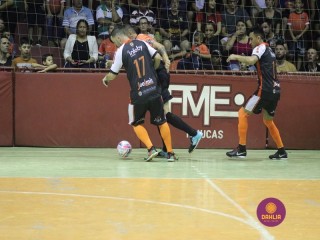 
<a style='margin-left: 5px;' class='btn btn-xs btn-social btn-facebook' href='https://www.facebook.com/sharer/sharer.php?u=https://ko-boladovale.web.getmuller.com.br/imgs/800-800-90/conteudo/fotos/1338/img2978.jpg' rel='popup' data-width='500' data-height='400'><i class='fa fa-facebook'></i>Compartilhar <span class='hidden-xs'>no Facebook</span>
</a> 
<a class='btn btn-default btn-xs' target='_blank' href='imgs/800-800-90/conteudo/fotos/1338/img2978.jpg'>
<span class='glyphicon glyphicon-cloud-download'></span> Salvar
</a> 
<span></span>