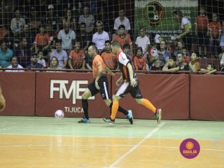 
<a style='margin-left: 5px;' class='btn btn-xs btn-social btn-facebook' href='https://www.facebook.com/sharer/sharer.php?u=https://ko-boladovale.web.getmuller.com.br/imgs/800-800-90/conteudo/fotos/1338/img2979.jpg' rel='popup' data-width='500' data-height='400'><i class='fa fa-facebook'></i>Compartilhar <span class='hidden-xs'>no Facebook</span>
</a> 
<a class='btn btn-default btn-xs' target='_blank' href='imgs/800-800-90/conteudo/fotos/1338/img2979.jpg'>
<span class='glyphicon glyphicon-cloud-download'></span> Salvar
</a> 
<span></span>