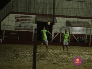 
<a style='margin-left: 5px;' class='btn btn-xs btn-social btn-facebook' href='https://www.facebook.com/sharer/sharer.php?u=https://ko-boladovale.web.getmuller.com.br/imgs/800-800-90/conteudo/fotos/1339/mg4379.jpg' rel='popup' data-width='500' data-height='400'><i class='fa fa-facebook'></i>Compartilhar <span class='hidden-xs'>no Facebook</span>
</a> 
<a class='btn btn-default btn-xs' target='_blank' href='imgs/800-800-90/conteudo/fotos/1339/mg4379.jpg'>
<span class='glyphicon glyphicon-cloud-download'></span> Salvar
</a> 
<span></span>