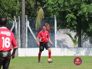 
<a style='margin-left: 5px;' class='btn btn-xs btn-social btn-facebook' href='https://www.facebook.com/sharer/sharer.php?u=https://ko-boladovale.web.getmuller.com.br/imgs/800-800-90/conteudo/fotos/1344/img4474.jpg' rel='popup' data-width='500' data-height='400'><i class='fa fa-facebook'></i>Compartilhar <span class='hidden-xs'>no Facebook</span>
</a> 
<a class='btn btn-default btn-xs' target='_blank' href='imgs/800-800-90/conteudo/fotos/1344/img4474.jpg'>
<span class='glyphicon glyphicon-cloud-download'></span> Salvar
</a> 
<span></span>