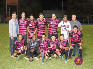 
<a style='margin-left: 5px;' class='btn btn-xs btn-social btn-facebook' href='https://www.facebook.com/sharer/sharer.php?u=https://ko-boladovale.web.getmuller.com.br/imgs/800-800-90/conteudo/fotos/1348/img6959.jpg' rel='popup' data-width='500' data-height='400'><i class='fa fa-facebook'></i>Compartilhar <span class='hidden-xs'>no Facebook</span>
</a> 
<a class='btn btn-default btn-xs' target='_blank' href='imgs/800-800-90/conteudo/fotos/1348/img6959.jpg'>
<span class='glyphicon glyphicon-cloud-download'></span> Salvar
</a> 
<span></span>