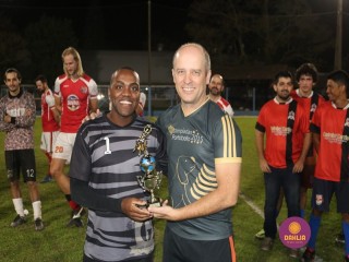 
<a style='margin-left: 5px;' class='btn btn-xs btn-social btn-facebook' href='https://www.facebook.com/sharer/sharer.php?u=https://ko-boladovale.web.getmuller.com.br/imgs/800-800-90/conteudo/fotos/1349/img7156.jpg' rel='popup' data-width='500' data-height='400'><i class='fa fa-facebook'></i>Compartilhar <span class='hidden-xs'>no Facebook</span>
</a> 
<a class='btn btn-default btn-xs' target='_blank' href='imgs/800-800-90/conteudo/fotos/1349/img7156.jpg'>
<span class='glyphicon glyphicon-cloud-download'></span> Salvar
</a> 
<span></span>