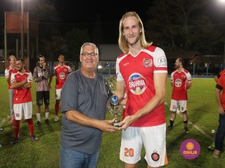 
<a style='margin-left: 5px;' class='btn btn-xs btn-social btn-facebook' href='https://www.facebook.com/sharer/sharer.php?u=https://ko-boladovale.web.getmuller.com.br/imgs/800-800-90/conteudo/fotos/1349/img7158.jpg' rel='popup' data-width='500' data-height='400'><i class='fa fa-facebook'></i>Compartilhar <span class='hidden-xs'>no Facebook</span>
</a> 
<a class='btn btn-default btn-xs' target='_blank' href='imgs/800-800-90/conteudo/fotos/1349/img7158.jpg'>
<span class='glyphicon glyphicon-cloud-download'></span> Salvar
</a> 
<span></span>