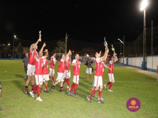 
<a style='margin-left: 5px;' class='btn btn-xs btn-social btn-facebook' href='https://www.facebook.com/sharer/sharer.php?u=https://ko-boladovale.web.getmuller.com.br/imgs/800-800-90/conteudo/fotos/1349/img7182.jpg' rel='popup' data-width='500' data-height='400'><i class='fa fa-facebook'></i>Compartilhar <span class='hidden-xs'>no Facebook</span>
</a> 
<a class='btn btn-default btn-xs' target='_blank' href='imgs/800-800-90/conteudo/fotos/1349/img7182.jpg'>
<span class='glyphicon glyphicon-cloud-download'></span> Salvar
</a> 
<span></span>