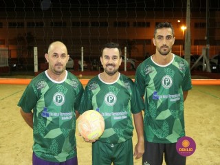 
<a style='margin-left: 5px;' class='btn btn-xs btn-social btn-facebook' href='https://www.facebook.com/sharer/sharer.php?u=https://ko-boladovale.web.getmuller.com.br/imgs/800-800-90/conteudo/fotos/1350/img7255.jpg' rel='popup' data-width='500' data-height='400'><i class='fa fa-facebook'></i>Compartilhar <span class='hidden-xs'>no Facebook</span>
</a> 
<a class='btn btn-default btn-xs' target='_blank' href='imgs/800-800-90/conteudo/fotos/1350/img7255.jpg'>
<span class='glyphicon glyphicon-cloud-download'></span> Salvar
</a> 
<span></span>