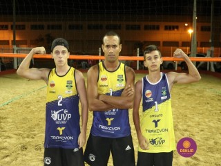 
<a style='margin-left: 5px;' class='btn btn-xs btn-social btn-facebook' href='https://www.facebook.com/sharer/sharer.php?u=https://ko-boladovale.web.getmuller.com.br/imgs/800-800-90/conteudo/fotos/1355/img7628.jpg' rel='popup' data-width='500' data-height='400'><i class='fa fa-facebook'></i>Compartilhar <span class='hidden-xs'>no Facebook</span>
</a> 
<a class='btn btn-default btn-xs' target='_blank' href='imgs/800-800-90/conteudo/fotos/1355/img7628.jpg'>
<span class='glyphicon glyphicon-cloud-download'></span> Salvar
</a> 
<span></span>