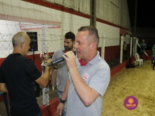 
<a style='margin-left: 5px;' class='btn btn-xs btn-social btn-facebook' href='https://www.facebook.com/sharer/sharer.php?u=https://ko-boladovale.web.getmuller.com.br/imgs/800-800-90/conteudo/fotos/1356/img7528.jpg' rel='popup' data-width='500' data-height='400'><i class='fa fa-facebook'></i>Compartilhar <span class='hidden-xs'>no Facebook</span>
</a> 
<a class='btn btn-default btn-xs' target='_blank' href='imgs/800-800-90/conteudo/fotos/1356/img7528.jpg'>
<span class='glyphicon glyphicon-cloud-download'></span> Salvar
</a> 
<span></span>