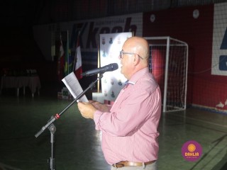 
<a style='margin-left: 5px;' class='btn btn-xs btn-social btn-facebook' href='https://www.facebook.com/sharer/sharer.php?u=https://ko-boladovale.web.getmuller.com.br/imgs/800-800-90/conteudo/fotos/1357/img7757.jpg' rel='popup' data-width='500' data-height='400'><i class='fa fa-facebook'></i>Compartilhar <span class='hidden-xs'>no Facebook</span>
</a> 
<a class='btn btn-default btn-xs' target='_blank' href='imgs/800-800-90/conteudo/fotos/1357/img7757.jpg'>
<span class='glyphicon glyphicon-cloud-download'></span> Salvar
</a> 
<span></span>