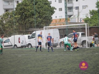 
<a style='margin-left: 5px;' class='btn btn-xs btn-social btn-facebook' href='https://www.facebook.com/sharer/sharer.php?u=https://ko-boladovale.web.getmuller.com.br/imgs/800-800-90/conteudo/fotos/1359/img8192.jpg' rel='popup' data-width='500' data-height='400'><i class='fa fa-facebook'></i>Compartilhar <span class='hidden-xs'>no Facebook</span>
</a> 
<a class='btn btn-default btn-xs' target='_blank' href='imgs/800-800-90/conteudo/fotos/1359/img8192.jpg'>
<span class='glyphicon glyphicon-cloud-download'></span> Salvar
</a> 
<span></span>