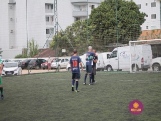 
<a style='margin-left: 5px;' class='btn btn-xs btn-social btn-facebook' href='https://www.facebook.com/sharer/sharer.php?u=https://ko-boladovale.web.getmuller.com.br/imgs/800-800-90/conteudo/fotos/1359/img8212.jpg' rel='popup' data-width='500' data-height='400'><i class='fa fa-facebook'></i>Compartilhar <span class='hidden-xs'>no Facebook</span>
</a> 
<a class='btn btn-default btn-xs' target='_blank' href='imgs/800-800-90/conteudo/fotos/1359/img8212.jpg'>
<span class='glyphicon glyphicon-cloud-download'></span> Salvar
</a> 
<span></span>