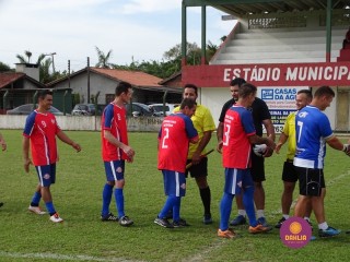 
<a style='margin-left: 5px;' class='btn btn-xs btn-social btn-facebook' href='https://www.facebook.com/sharer/sharer.php?u=https://ko-boladovale.web.getmuller.com.br/imgs/800-800-90/conteudo/fotos/1361/dsc01429.jpg' rel='popup' data-width='500' data-height='400'><i class='fa fa-facebook'></i>Compartilhar <span class='hidden-xs'>no Facebook</span>
</a> 
<a class='btn btn-default btn-xs' target='_blank' href='imgs/800-800-90/conteudo/fotos/1361/dsc01429.jpg'>
<span class='glyphicon glyphicon-cloud-download'></span> Salvar
</a> 
<span></span>