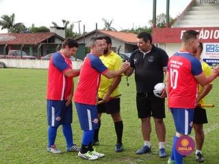 
<a style='margin-left: 5px;' class='btn btn-xs btn-social btn-facebook' href='https://www.facebook.com/sharer/sharer.php?u=https://ko-boladovale.web.getmuller.com.br/imgs/800-800-90/conteudo/fotos/1361/dsc01439.jpg' rel='popup' data-width='500' data-height='400'><i class='fa fa-facebook'></i>Compartilhar <span class='hidden-xs'>no Facebook</span>
</a> 
<a class='btn btn-default btn-xs' target='_blank' href='imgs/800-800-90/conteudo/fotos/1361/dsc01439.jpg'>
<span class='glyphicon glyphicon-cloud-download'></span> Salvar
</a> 
<span></span>