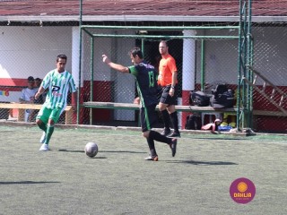 
<a style='margin-left: 5px;' class='btn btn-xs btn-social btn-facebook' href='https://www.facebook.com/sharer/sharer.php?u=https://ko-boladovale.web.getmuller.com.br/imgs/800-800-90/conteudo/fotos/1365/img9586.jpg' rel='popup' data-width='500' data-height='400'><i class='fa fa-facebook'></i>Compartilhar <span class='hidden-xs'>no Facebook</span>
</a> 
<a class='btn btn-default btn-xs' target='_blank' href='imgs/800-800-90/conteudo/fotos/1365/img9586.jpg'>
<span class='glyphicon glyphicon-cloud-download'></span> Salvar
</a> 
<span></span>