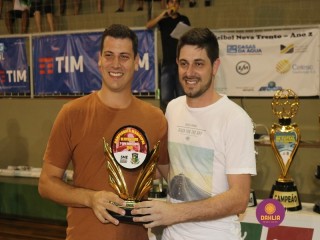 
<a style='margin-left: 5px;' class='btn btn-xs btn-social btn-facebook' href='https://www.facebook.com/sharer/sharer.php?u=https://ko-boladovale.web.getmuller.com.br/imgs/800-800-90/conteudo/fotos/1366/img0467.jpg' rel='popup' data-width='500' data-height='400'><i class='fa fa-facebook'></i>Compartilhar <span class='hidden-xs'>no Facebook</span>
</a> 
<a class='btn btn-default btn-xs' target='_blank' href='imgs/800-800-90/conteudo/fotos/1366/img0467.jpg'>
<span class='glyphicon glyphicon-cloud-download'></span> Salvar
</a> 
<span></span>