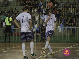 
<a style='margin-left: 5px;' class='btn btn-xs btn-social btn-facebook' href='https://www.facebook.com/sharer/sharer.php?u=https://ko-boladovale.web.getmuller.com.br/imgs/800-800-90/conteudo/fotos/1367/mg0279.jpg' rel='popup' data-width='500' data-height='400'><i class='fa fa-facebook'></i>Compartilhar <span class='hidden-xs'>no Facebook</span>
</a> 
<a class='btn btn-default btn-xs' target='_blank' href='imgs/800-800-90/conteudo/fotos/1367/mg0279.jpg'>
<span class='glyphicon glyphicon-cloud-download'></span> Salvar
</a> 
<span></span>