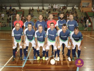 
<a style='margin-left: 5px;' class='btn btn-xs btn-social btn-facebook' href='https://www.facebook.com/sharer/sharer.php?u=https://ko-boladovale.web.getmuller.com.br/imgs/800-800-90/conteudo/fotos/1368/img9953.jpg' rel='popup' data-width='500' data-height='400'><i class='fa fa-facebook'></i>Compartilhar <span class='hidden-xs'>no Facebook</span>
</a> 
<a class='btn btn-default btn-xs' target='_blank' href='imgs/800-800-90/conteudo/fotos/1368/img9953.jpg'>
<span class='glyphicon glyphicon-cloud-download'></span> Salvar
</a> 
<span></span>