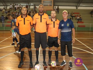 
<a style='margin-left: 5px;' class='btn btn-xs btn-social btn-facebook' href='https://www.facebook.com/sharer/sharer.php?u=https://ko-boladovale.web.getmuller.com.br/imgs/800-800-90/conteudo/fotos/1368/img9956.jpg' rel='popup' data-width='500' data-height='400'><i class='fa fa-facebook'></i>Compartilhar <span class='hidden-xs'>no Facebook</span>
</a> 
<a class='btn btn-default btn-xs' target='_blank' href='imgs/800-800-90/conteudo/fotos/1368/img9956.jpg'>
<span class='glyphicon glyphicon-cloud-download'></span> Salvar
</a> 
<span></span>