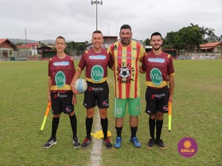 
<a style='margin-left: 5px;' class='btn btn-xs btn-social btn-facebook' href='https://www.facebook.com/sharer/sharer.php?u=https://ko-boladovale.web.getmuller.com.br/imgs/800-800-90/conteudo/fotos/1371/img1364.jpg' rel='popup' data-width='500' data-height='400'><i class='fa fa-facebook'></i>Compartilhar <span class='hidden-xs'>no Facebook</span>
</a> 
<a class='btn btn-default btn-xs' target='_blank' href='imgs/800-800-90/conteudo/fotos/1371/img1364.jpg'>
<span class='glyphicon glyphicon-cloud-download'></span> Salvar
</a> 
<span></span>