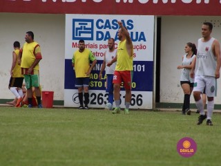 
<a style='margin-left: 5px;' class='btn btn-xs btn-social btn-facebook' href='https://www.facebook.com/sharer/sharer.php?u=https://ko-boladovale.web.getmuller.com.br/imgs/800-800-90/conteudo/fotos/1371/img1426.jpg' rel='popup' data-width='500' data-height='400'><i class='fa fa-facebook'></i>Compartilhar <span class='hidden-xs'>no Facebook</span>
</a> 
<a class='btn btn-default btn-xs' target='_blank' href='imgs/800-800-90/conteudo/fotos/1371/img1426.jpg'>
<span class='glyphicon glyphicon-cloud-download'></span> Salvar
</a> 
<span></span>