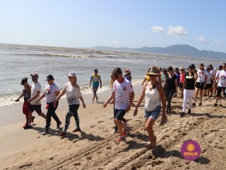 
<a style='margin-left: 5px;' class='btn btn-xs btn-social btn-facebook' href='https://www.facebook.com/sharer/sharer.php?u=https://ko-boladovale.web.getmuller.com.br/imgs/800-800-90/conteudo/fotos/1373/img2796.jpg' rel='popup' data-width='500' data-height='400'><i class='fa fa-facebook'></i>Compartilhar <span class='hidden-xs'>no Facebook</span>
</a> 
<a class='btn btn-default btn-xs' target='_blank' href='imgs/800-800-90/conteudo/fotos/1373/img2796.jpg'>
<span class='glyphicon glyphicon-cloud-download'></span> Salvar
</a> 
<span></span>