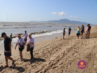 
<a style='margin-left: 5px;' class='btn btn-xs btn-social btn-facebook' href='https://www.facebook.com/sharer/sharer.php?u=https://ko-boladovale.web.getmuller.com.br/imgs/800-800-90/conteudo/fotos/1373/img2807.jpg' rel='popup' data-width='500' data-height='400'><i class='fa fa-facebook'></i>Compartilhar <span class='hidden-xs'>no Facebook</span>
</a> 
<a class='btn btn-default btn-xs' target='_blank' href='imgs/800-800-90/conteudo/fotos/1373/img2807.jpg'>
<span class='glyphicon glyphicon-cloud-download'></span> Salvar
</a> 
<span></span>