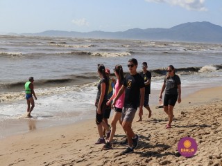 
<a style='margin-left: 5px;' class='btn btn-xs btn-social btn-facebook' href='https://www.facebook.com/sharer/sharer.php?u=https://ko-boladovale.web.getmuller.com.br/imgs/800-800-90/conteudo/fotos/1373/img2808.jpg' rel='popup' data-width='500' data-height='400'><i class='fa fa-facebook'></i>Compartilhar <span class='hidden-xs'>no Facebook</span>
</a> 
<a class='btn btn-default btn-xs' target='_blank' href='imgs/800-800-90/conteudo/fotos/1373/img2808.jpg'>
<span class='glyphicon glyphicon-cloud-download'></span> Salvar
</a> 
<span></span>