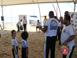 
<a style='margin-left: 5px;' class='btn btn-xs btn-social btn-facebook' href='https://www.facebook.com/sharer/sharer.php?u=https://ko-boladovale.web.getmuller.com.br/imgs/800-800-90/conteudo/fotos/1375/img2917.jpg' rel='popup' data-width='500' data-height='400'><i class='fa fa-facebook'></i>Compartilhar <span class='hidden-xs'>no Facebook</span>
</a> 
<a class='btn btn-default btn-xs' target='_blank' href='imgs/800-800-90/conteudo/fotos/1375/img2917.jpg'>
<span class='glyphicon glyphicon-cloud-download'></span> Salvar
</a> 
<span></span>