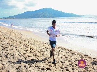 
<a style='margin-left: 5px;' class='btn btn-xs btn-social btn-facebook' href='https://www.facebook.com/sharer/sharer.php?u=https://ko-boladovale.web.getmuller.com.br/imgs/800-800-90/conteudo/fotos/1379/img1757.jpg' rel='popup' data-width='500' data-height='400'><i class='fa fa-facebook'></i>Compartilhar <span class='hidden-xs'>no Facebook</span>
</a> 
<a class='btn btn-default btn-xs' target='_blank' href='imgs/800-800-90/conteudo/fotos/1379/img1757.jpg'>
<span class='glyphicon glyphicon-cloud-download'></span> Salvar
</a> 
<span></span>