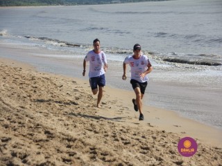 
<a style='margin-left: 5px;' class='btn btn-xs btn-social btn-facebook' href='https://www.facebook.com/sharer/sharer.php?u=https://ko-boladovale.web.getmuller.com.br/imgs/800-800-90/conteudo/fotos/1379/img1763.jpg' rel='popup' data-width='500' data-height='400'><i class='fa fa-facebook'></i>Compartilhar <span class='hidden-xs'>no Facebook</span>
</a> 
<a class='btn btn-default btn-xs' target='_blank' href='imgs/800-800-90/conteudo/fotos/1379/img1763.jpg'>
<span class='glyphicon glyphicon-cloud-download'></span> Salvar
</a> 
<span></span>