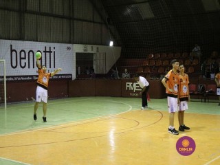 
<a style='margin-left: 5px;' class='btn btn-xs btn-social btn-facebook' href='https://www.facebook.com/sharer/sharer.php?u=https://ko-boladovale.web.getmuller.com.br/imgs/800-800-90/conteudo/fotos/1389/img0071.jpg' rel='popup' data-width='500' data-height='400'><i class='fa fa-facebook'></i>Compartilhar <span class='hidden-xs'>no Facebook</span>
</a> 
<a class='btn btn-default btn-xs' target='_blank' href='imgs/800-800-90/conteudo/fotos/1389/img0071.jpg'>
<span class='glyphicon glyphicon-cloud-download'></span> Salvar
</a> 
<span></span>