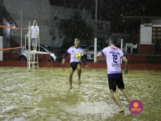 
<a style='margin-left: 5px;' class='btn btn-xs btn-social btn-facebook' href='https://www.facebook.com/sharer/sharer.php?u=https://ko-boladovale.web.getmuller.com.br/imgs/800-800-90/conteudo/fotos/1390/img0033.jpg' rel='popup' data-width='500' data-height='400'><i class='fa fa-facebook'></i>Compartilhar <span class='hidden-xs'>no Facebook</span>
</a> 
<a class='btn btn-default btn-xs' target='_blank' href='imgs/800-800-90/conteudo/fotos/1390/img0033.jpg'>
<span class='glyphicon glyphicon-cloud-download'></span> Salvar
</a> 
<span></span>