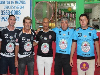 
<a style='margin-left: 5px;' class='btn btn-xs btn-social btn-facebook' href='https://www.facebook.com/sharer/sharer.php?u=https://ko-boladovale.web.getmuller.com.br/imgs/800-800-90/conteudo/fotos/1393/img5184.jpg' rel='popup' data-width='500' data-height='400'><i class='fa fa-facebook'></i>Compartilhar <span class='hidden-xs'>no Facebook</span>
</a> 
<a class='btn btn-default btn-xs' target='_blank' href='imgs/800-800-90/conteudo/fotos/1393/img5184.jpg'>
<span class='glyphicon glyphicon-cloud-download'></span> Salvar
</a> 
<span></span>