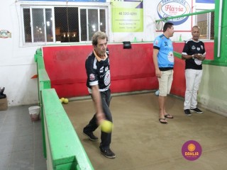 
<a style='margin-left: 5px;' class='btn btn-xs btn-social btn-facebook' href='https://www.facebook.com/sharer/sharer.php?u=https://ko-boladovale.web.getmuller.com.br/imgs/800-800-90/conteudo/fotos/1393/img5190.jpg' rel='popup' data-width='500' data-height='400'><i class='fa fa-facebook'></i>Compartilhar <span class='hidden-xs'>no Facebook</span>
</a> 
<a class='btn btn-default btn-xs' target='_blank' href='imgs/800-800-90/conteudo/fotos/1393/img5190.jpg'>
<span class='glyphicon glyphicon-cloud-download'></span> Salvar
</a> 
<span></span>